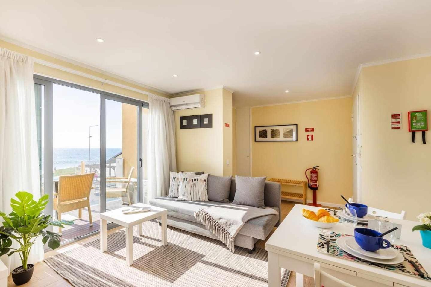 Vista Mare Beach Apartments By Destiny Houses Cortegaça Buitenkant foto