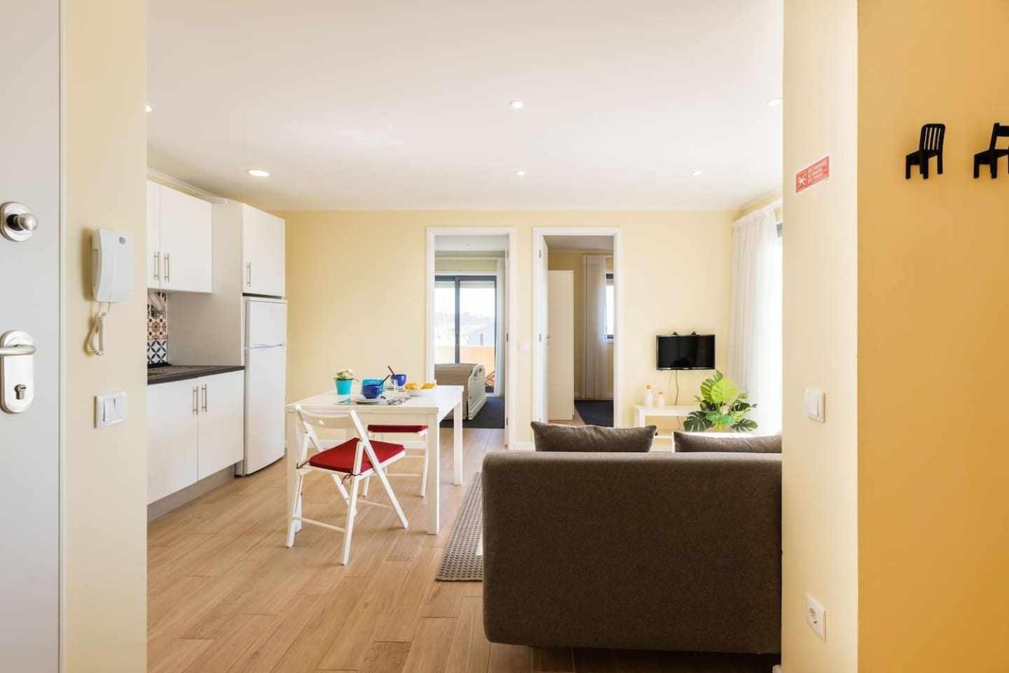 Vista Mare Beach Apartments By Destiny Houses Cortegaça Buitenkant foto