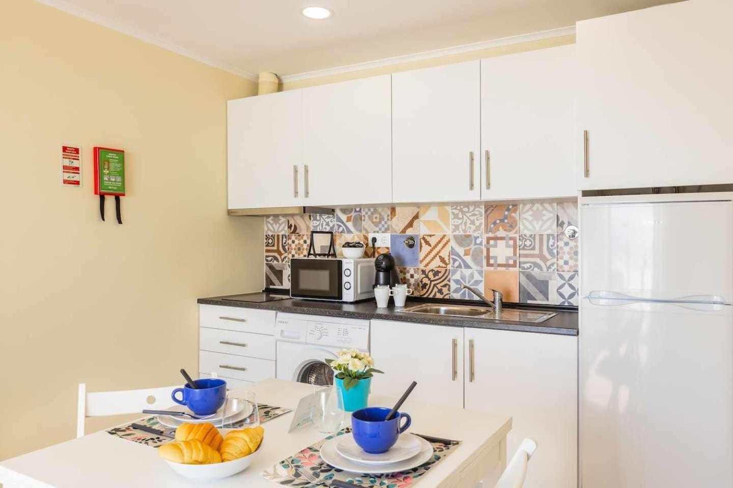 Vista Mare Beach Apartments By Destiny Houses Cortegaça Buitenkant foto