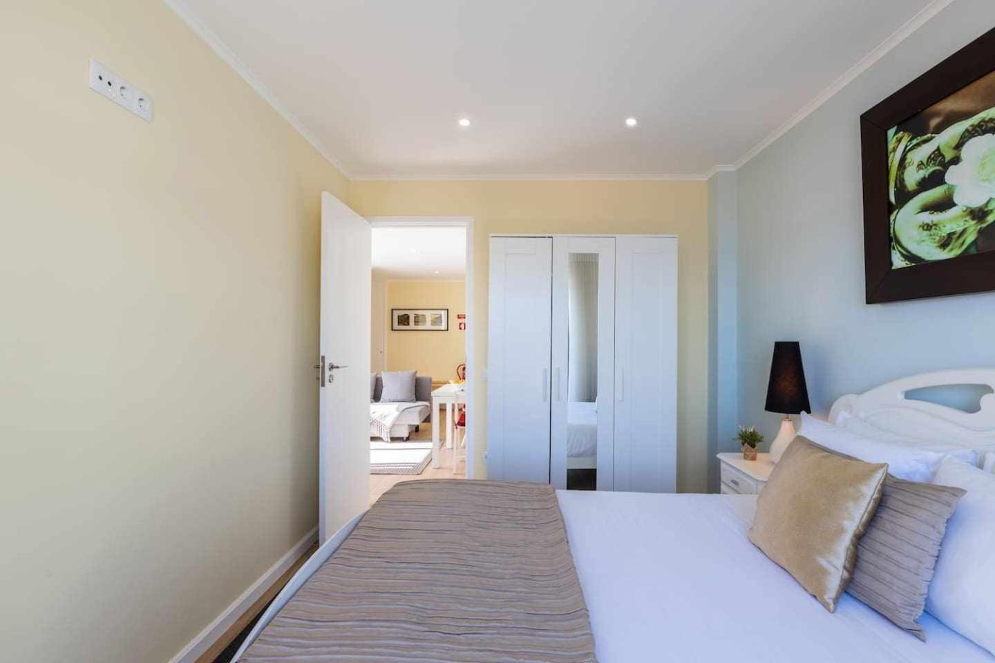 Vista Mare Beach Apartments By Destiny Houses Cortegaça Buitenkant foto